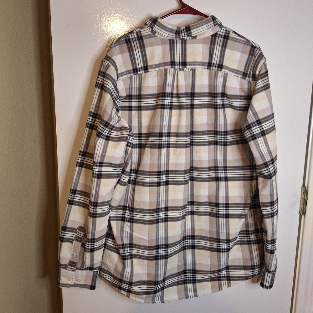 LL Bean Men's Plaid Shirt - Beige and Black - Picture 5 of 6